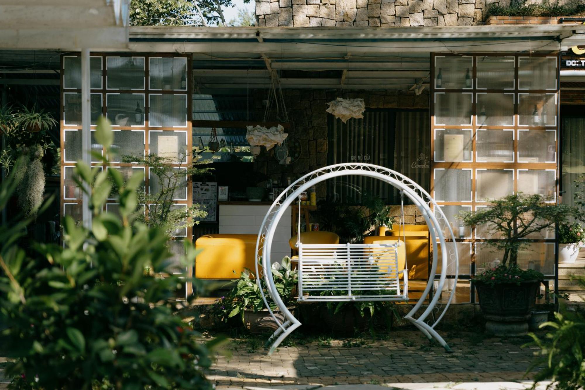 Camelia Coffee & Homestay Kon Von Kla Exteriör bild