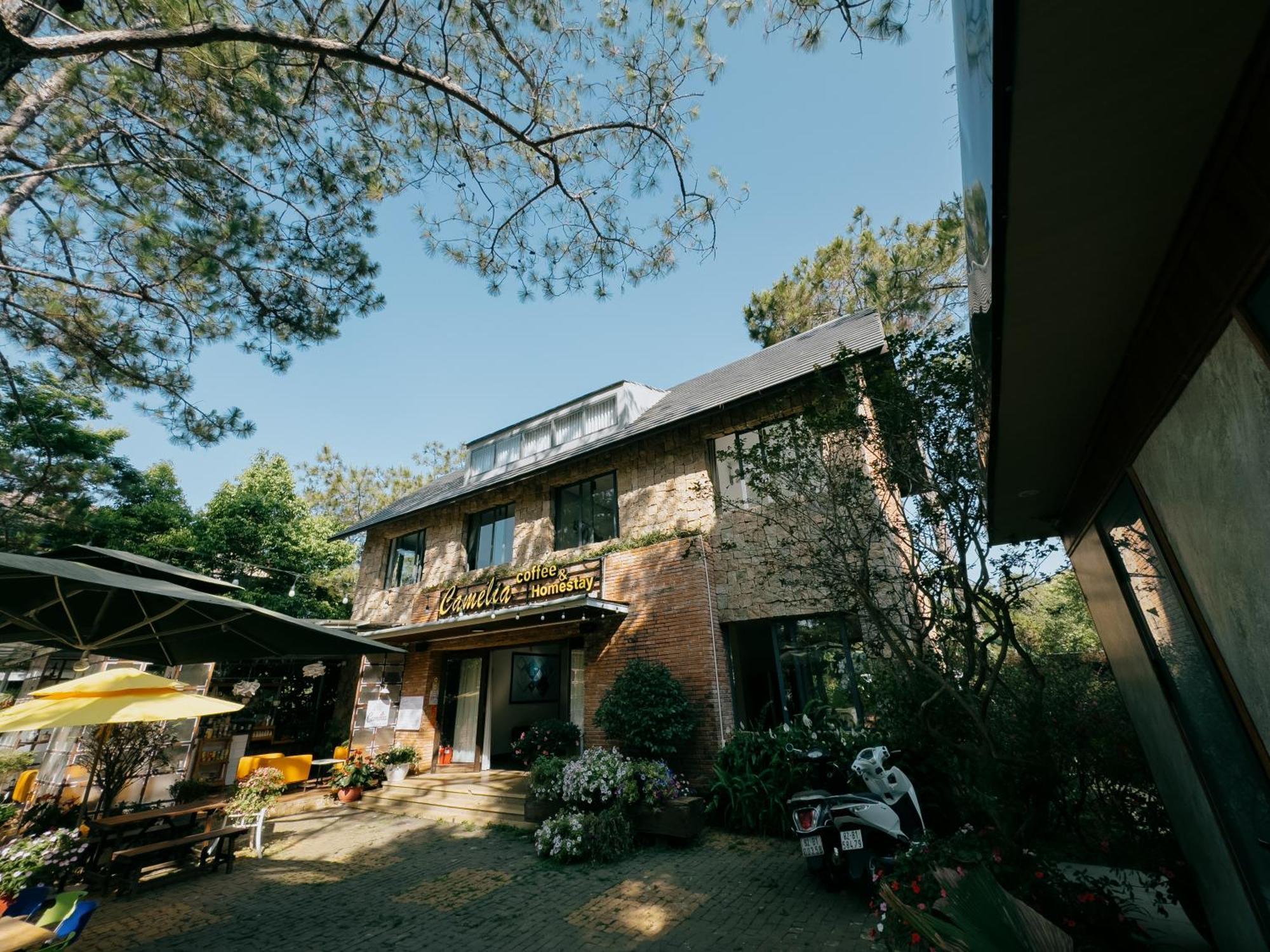 Camelia Coffee & Homestay Kon Von Kla Exteriör bild